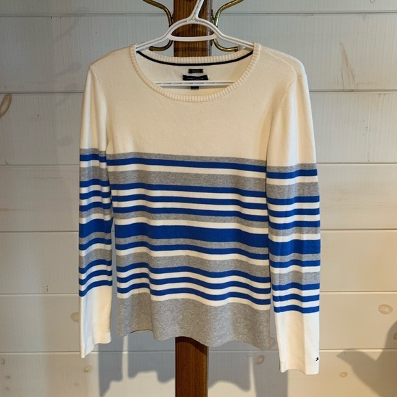 NWOT Tommy Hilfiger women's long sleeve size m Blue  White Stripes Pima Cotton - Picture 1 of 5
